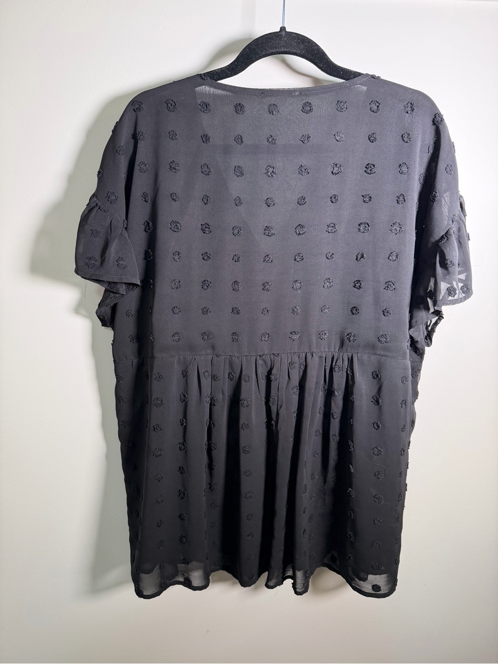 Chic Soul Black V-Neck Babydoll Blouse Textured Dot - Picture 4 of 7
